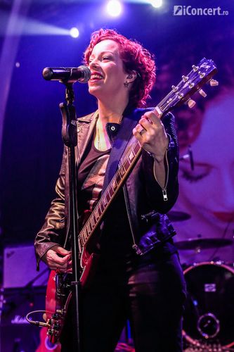 anneke-van-giersbergen-silver-church-bucuresti-2013-02