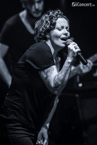 anneke-van-giersbergen-silver-church-bucuresti-2013-18