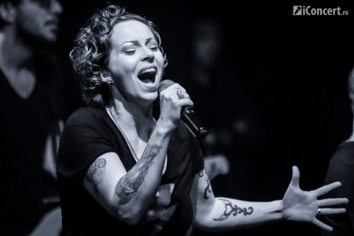 anneke-van-giersbergen-silver-church-bucuresti-2013-20