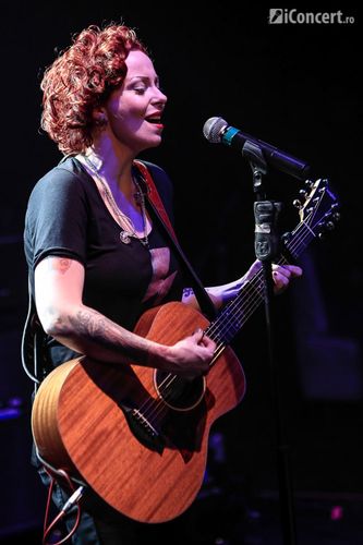anneke-van-giersbergen-silver-church-bucuresti-2013-26