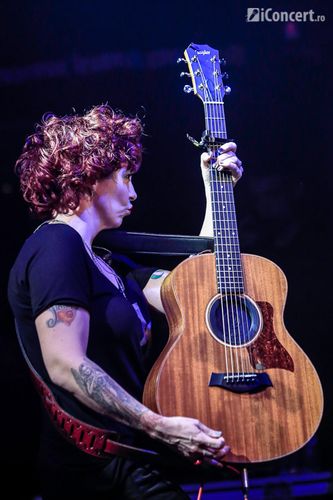 anneke-van-giersbergen-silver-church-bucuresti-2013-27